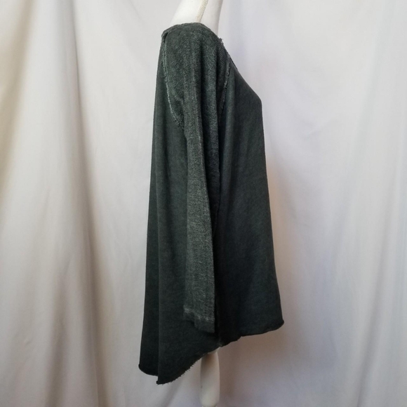 Johnny Was Pete & Greta Oversized Distressed Pull-over Sweater sz Small - Picture 4 of 11